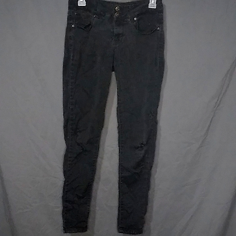 4 Wallflower Ultra Fit Black Medium Rise Jean Jegging